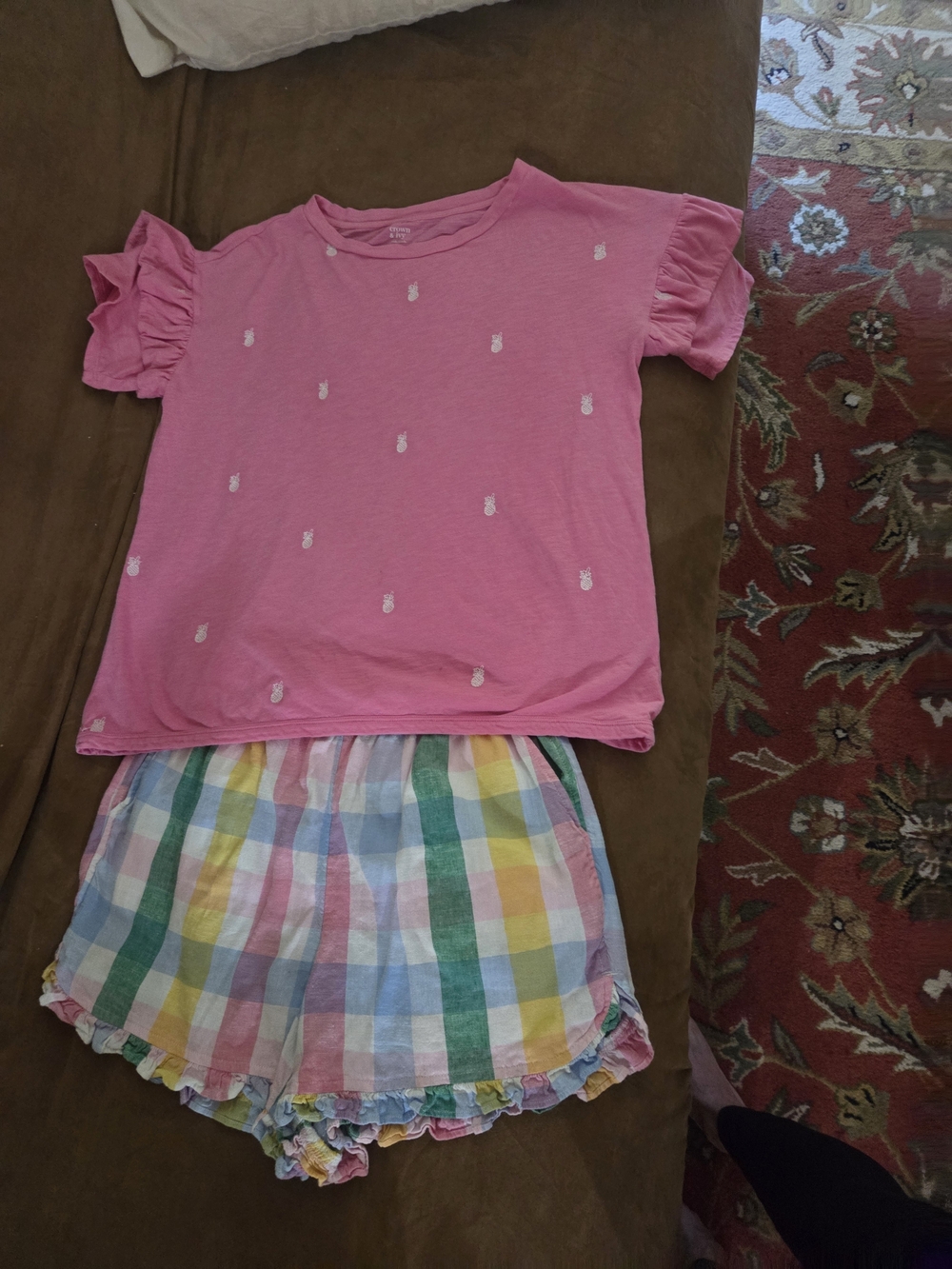 crown & ivy Pink Ruffle Sleeve Top with Multicolor Plaid Shorts